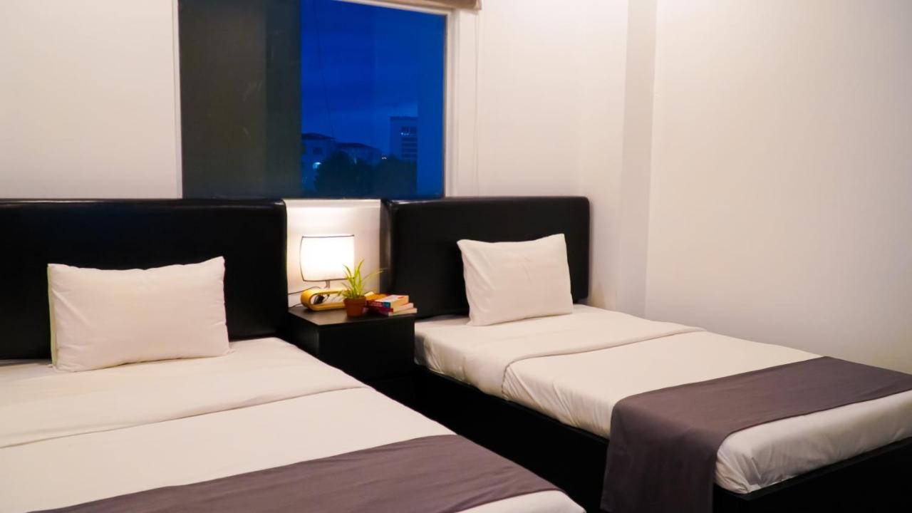 Bros Hotel Хошимін Екстер'єр фото