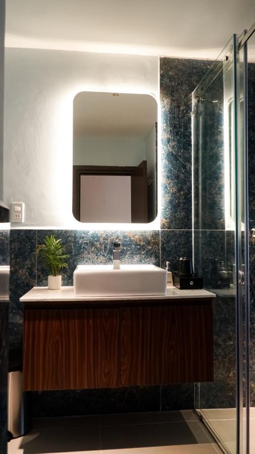 Bros Hotel Хошимін Екстер'єр фото