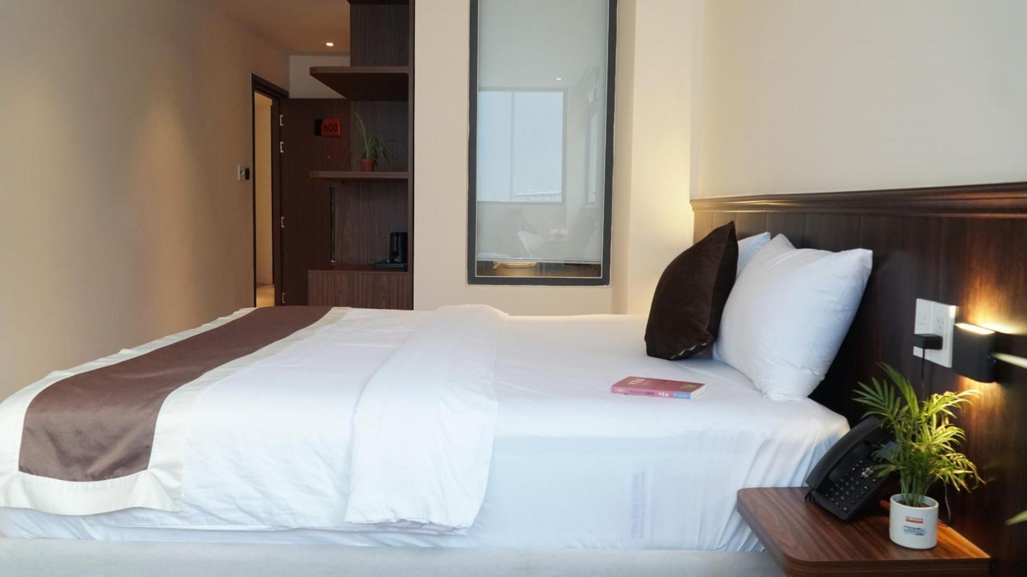 Bros Hotel Хошимін Екстер'єр фото