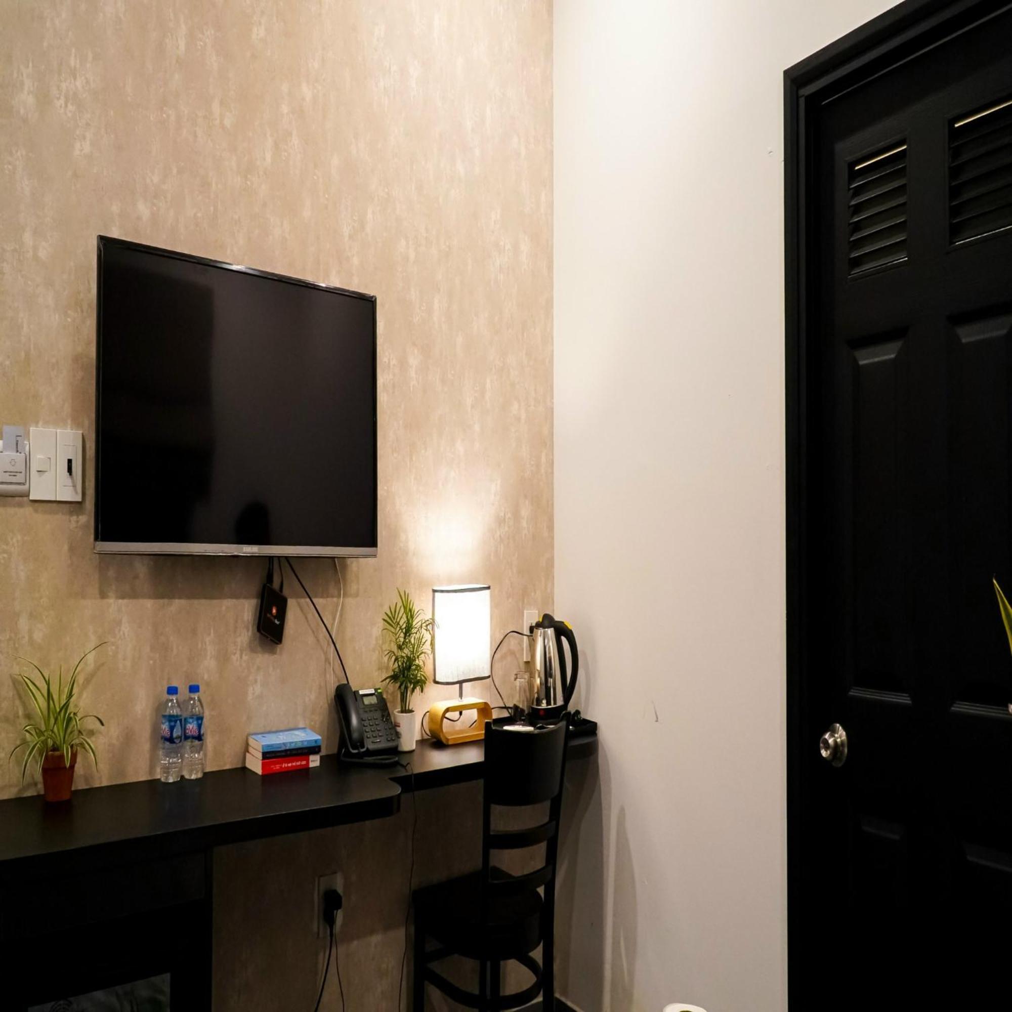Bros Hotel Хошимін Екстер'єр фото
